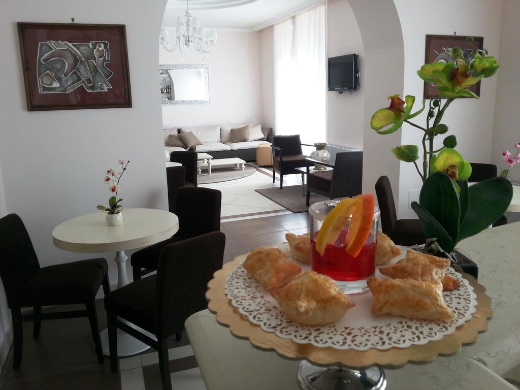 Hotel Fini Сан Джовани Ротондо Екстериор снимка